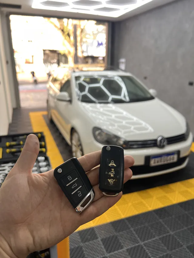 Chave canivete de veículo montada na loja da Z7 Chaves